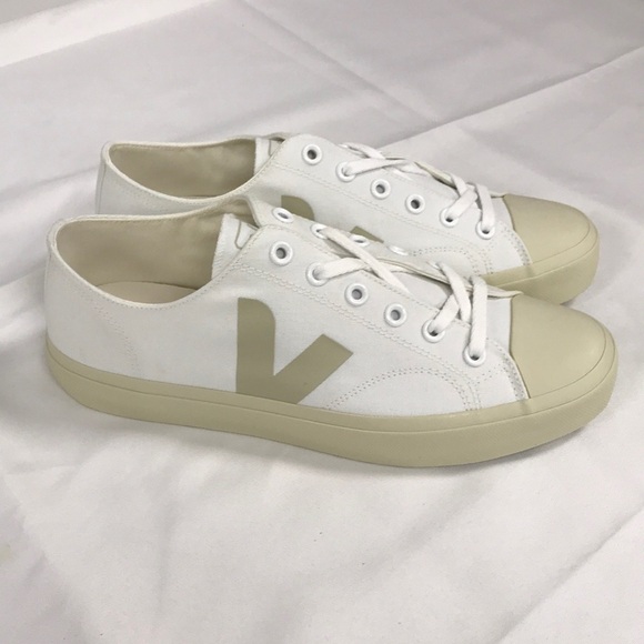 VEJA Mens  Wata II Low Sneaker size 11.5 US - Picture 1 of 6